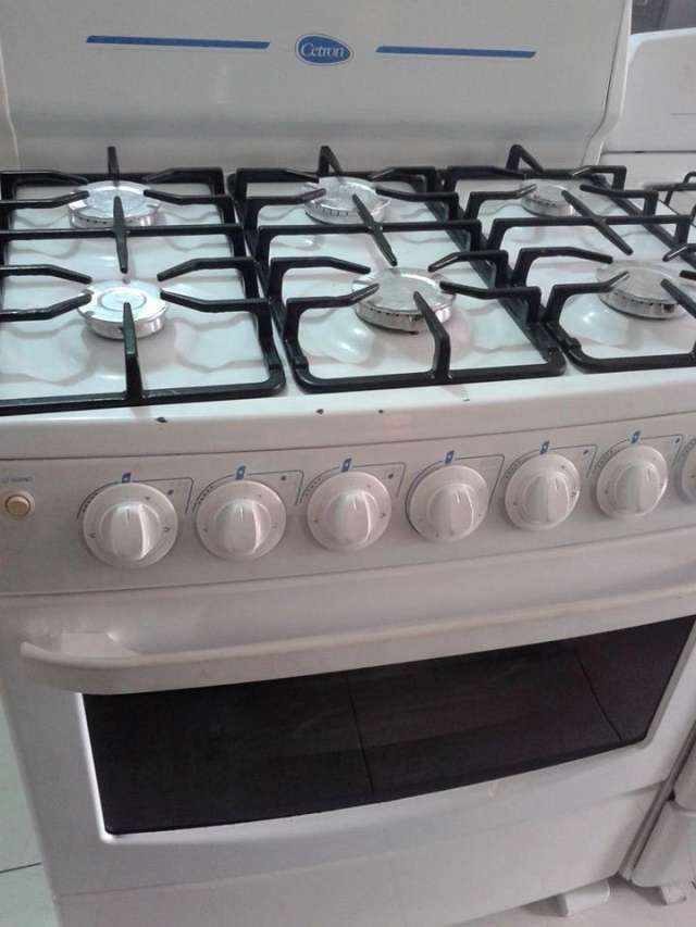 Estufa cetron de 6 hornillas!! en Santo Domingo Electrodomésticos 69598