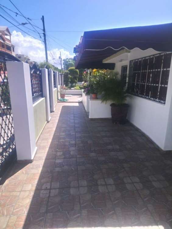 Casa remodelada en la av. independencia en Santo Domingo Casas en venta 240266