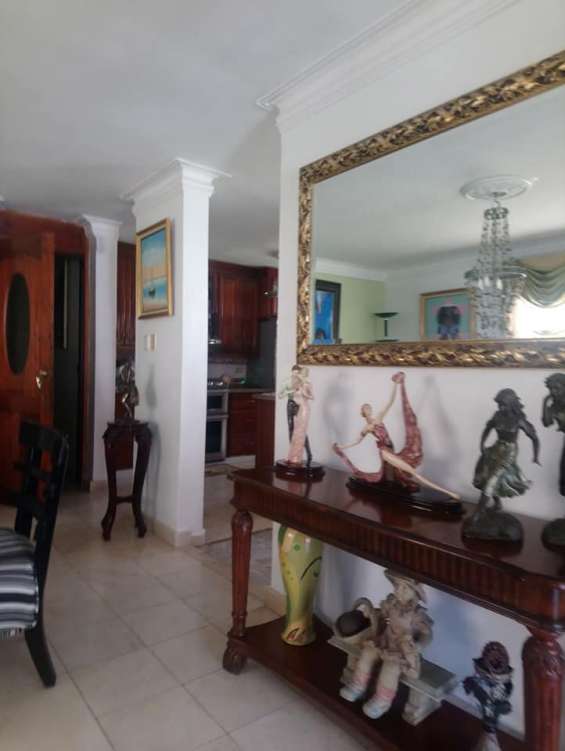 Casa remodelada en la av. independencia en Santo Domingo Casas en venta 240266