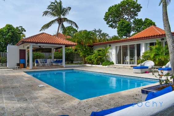 Jochy real estate vende villa en casa de campo, la romana, república dominicana